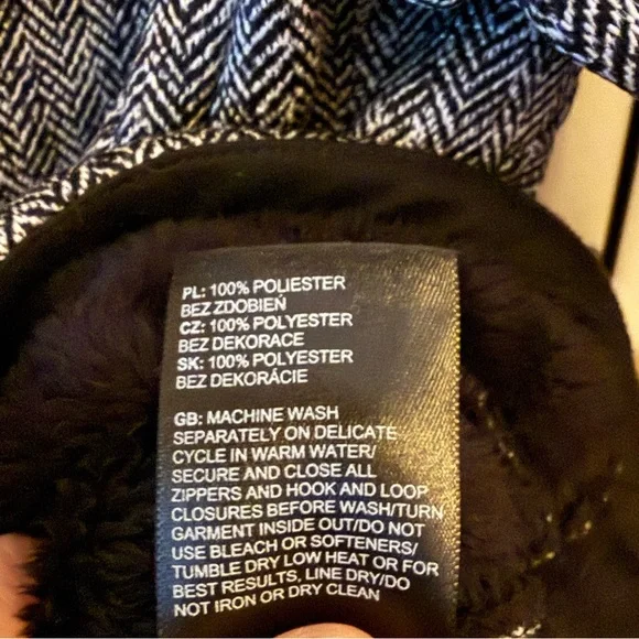 North Face Women's Apex Chromium Thermal jacket - Picture 7 of 9